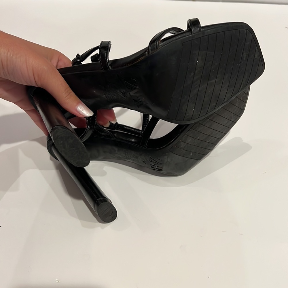 ZARA Black Leather Square Toe Strappy Heels w/ Ankle Strap Size 6 - Picture 5 of 6